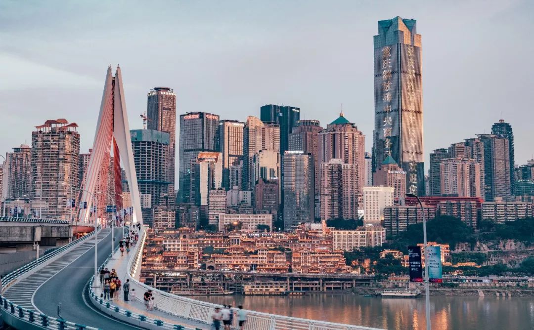 山城重庆，千年古都的现代风华
