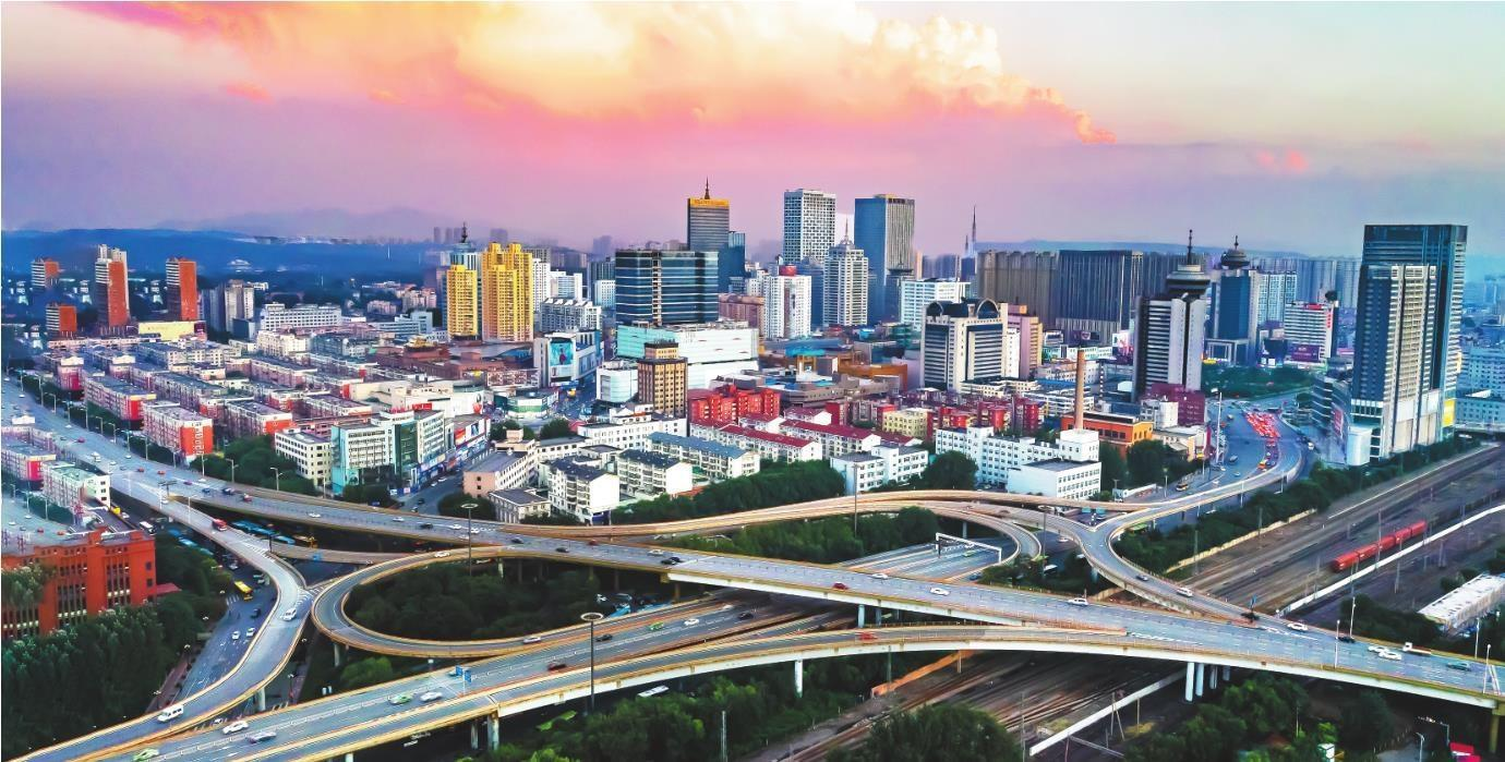 鞍山，钢铁之城的兴盛与面临的挑战